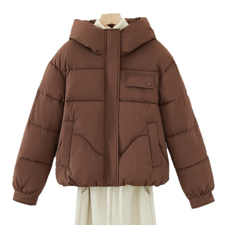 Women's short padded hooded jacket with concealed front placket, chest patch pocket and adjustable drawstring hem Mune Fashion