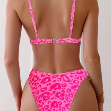 Women Triangle Bikini with playful leopard print Mune Fashion