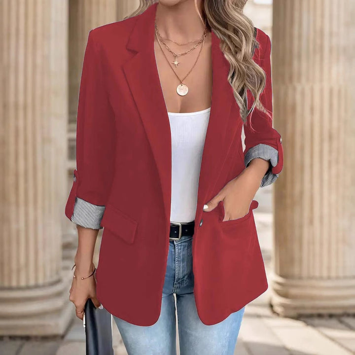 Women's blazer with 3/4 sleeves, notched collar and patch pockets Mune Fashion