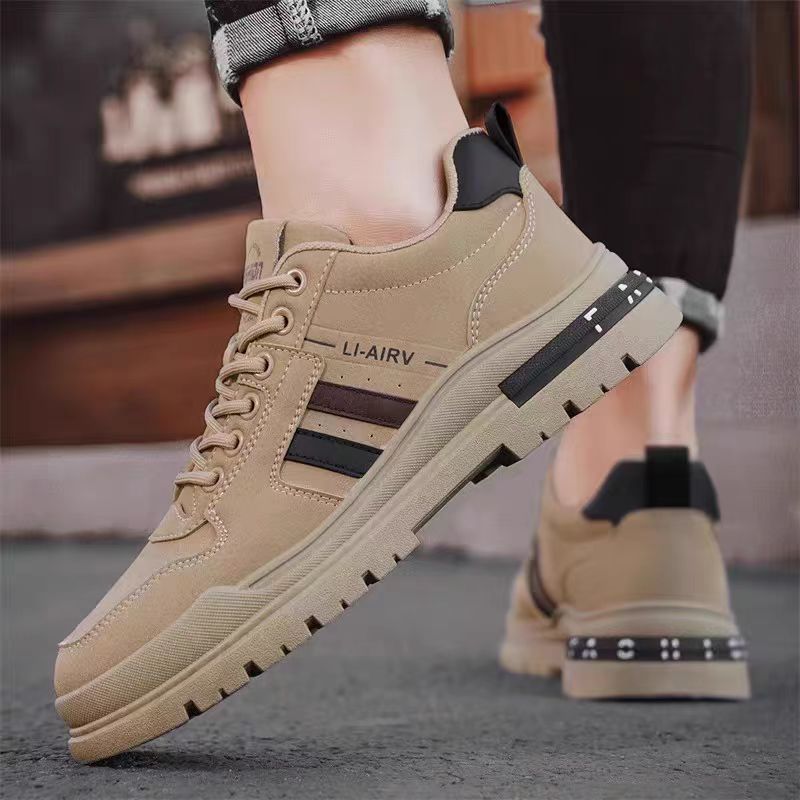Women sporty sneakers with extra cushioned sole and reinforced ankle Mune Fashion