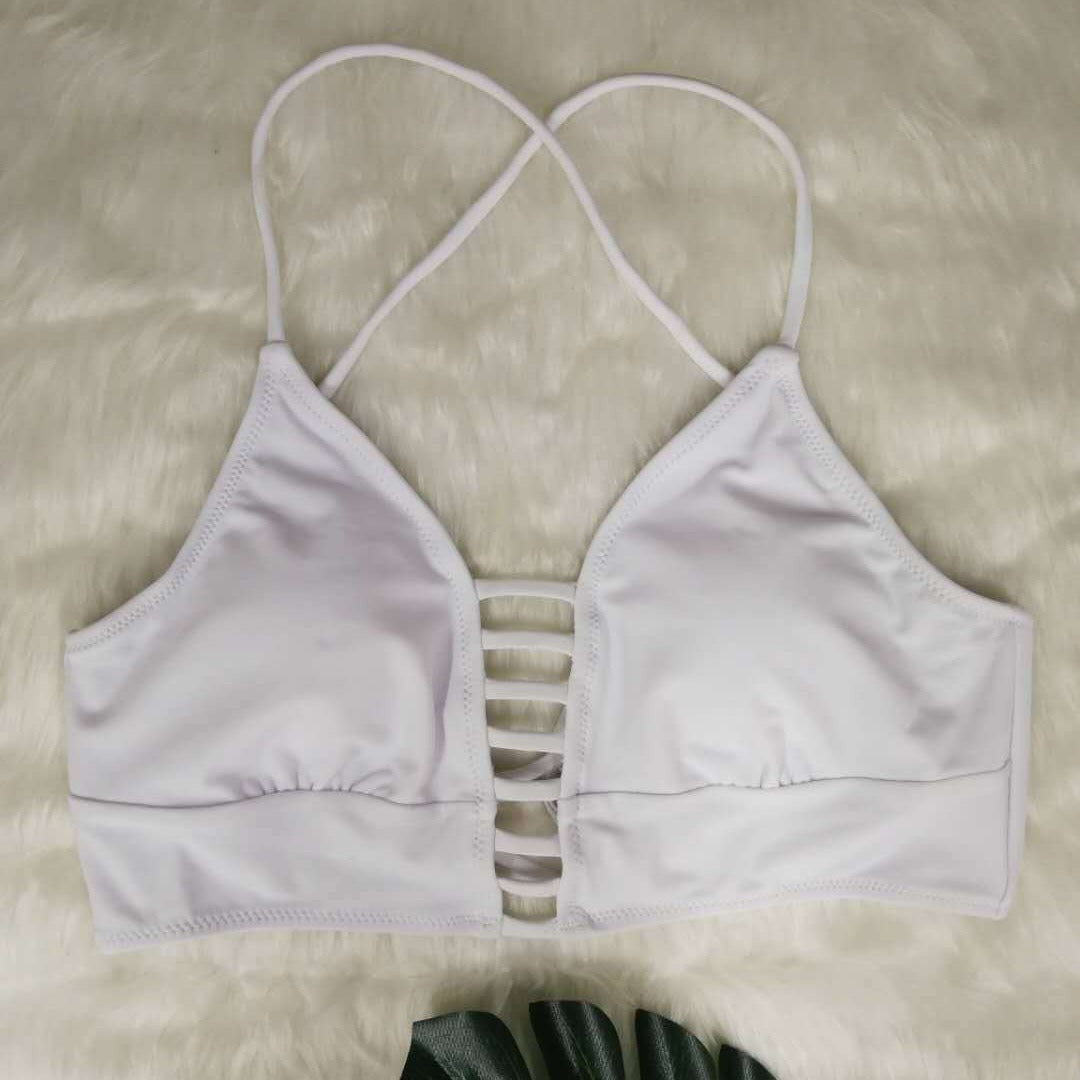 Women’s bikini set with playful ruffle design and high-cut panties Mune Fashion