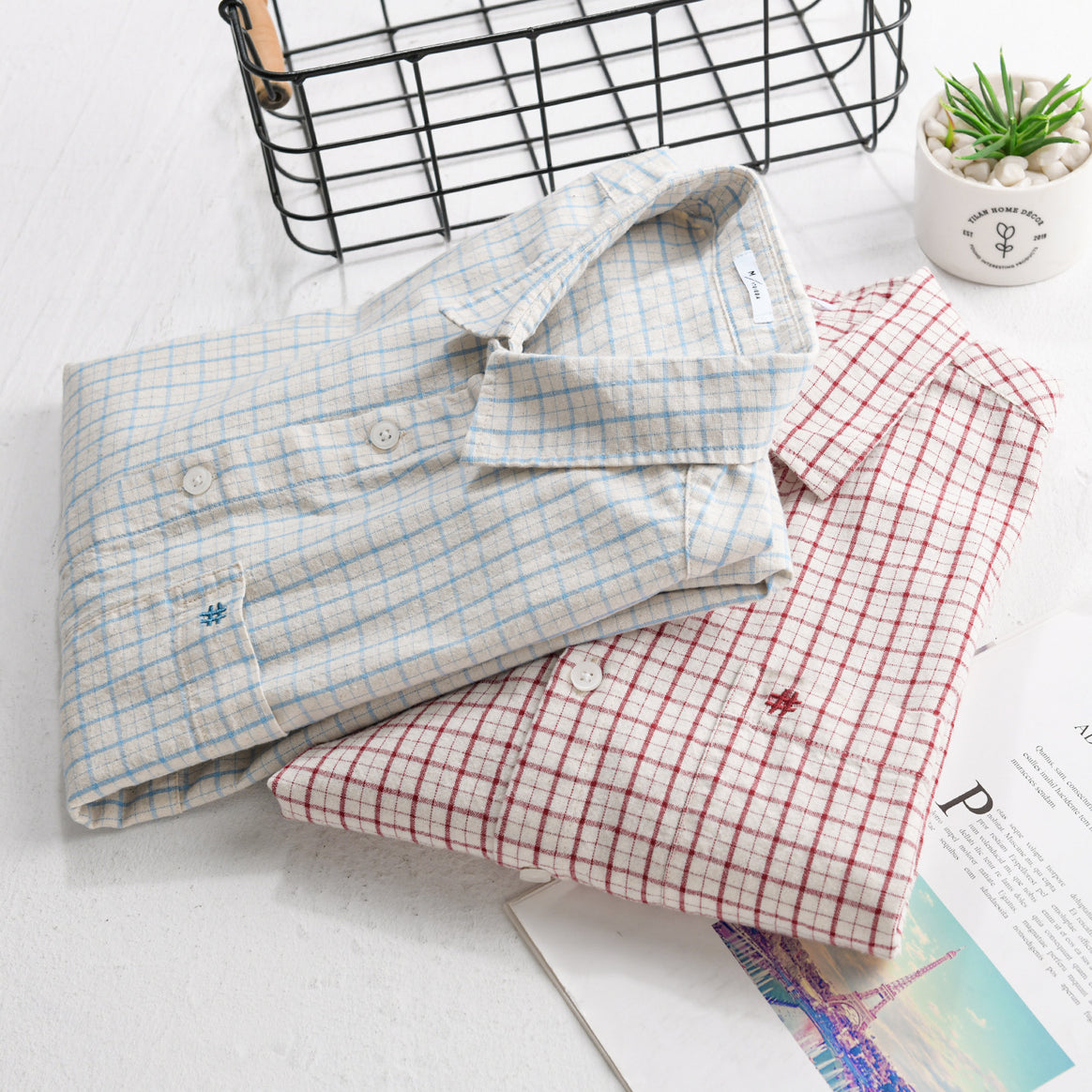 Men's Checked Lightweight Cotton Shirt with Chest Pocket and Relaxed Fit Mune Fashion