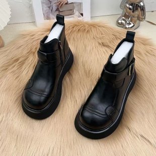 Ladies Stylish Leather Boots with Cozy Lining Mune Fashion