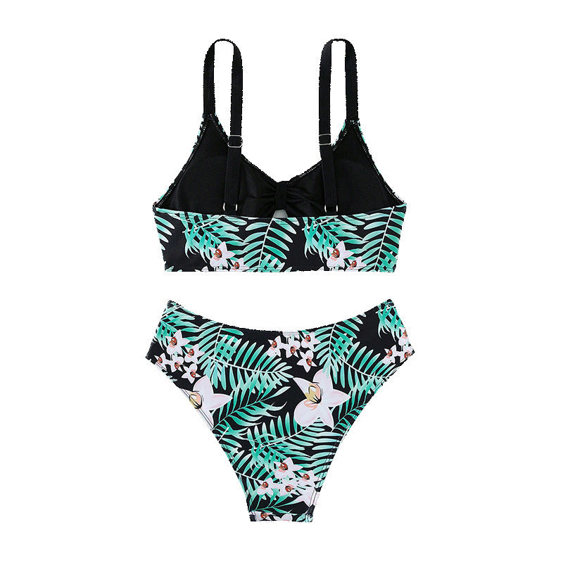 Women's triangle bikini with floral pattern and sporty design Mune Fashion
