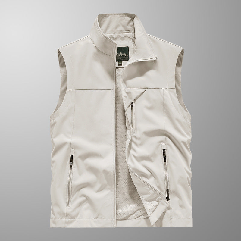Men's Breathable Softshell Outdoor Vest with Mesh Inner Lining and Zipper Pockets Mune Fashion
