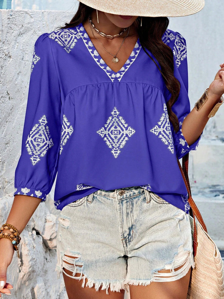 Women Loosely Cut Boho Blouse with V-Neck, Ruched Bust Seam and Three-Quarter Sleeves Mune Fashion