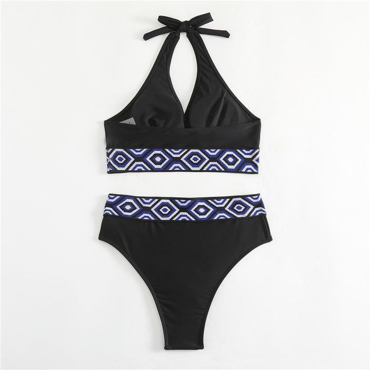 Women Bikini Set with geometric design and deep V-neck Mune Fashion