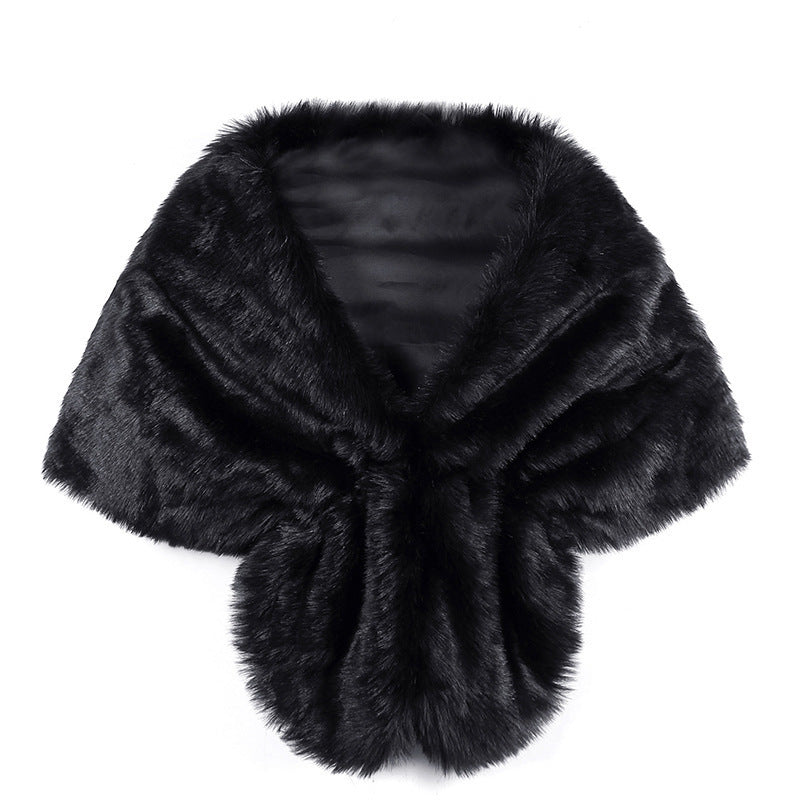 Women's elegant faux fur shoulder stole in capelet cut Mune Fashion