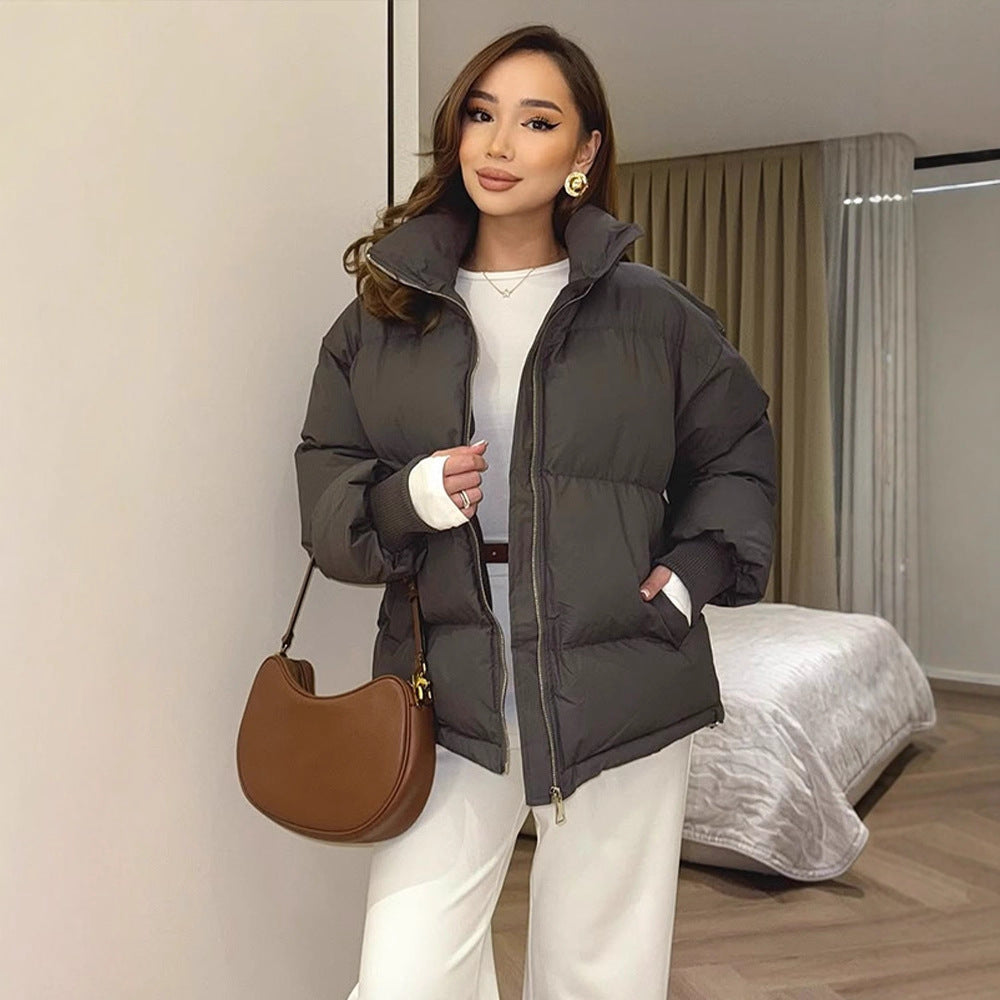 Women Short Tailored Puffer Jacket with Ribbed Cuffs and High Stand-Up Collar Mune Fashion