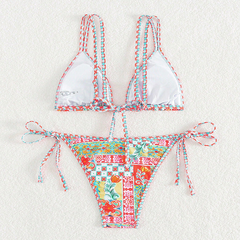 Ladies Triangle Bikini with playful pattern Mune Fashion