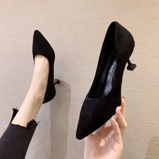 Ladies lace pumps with geometric stiletto heel and soft suede upper Mune Fashion