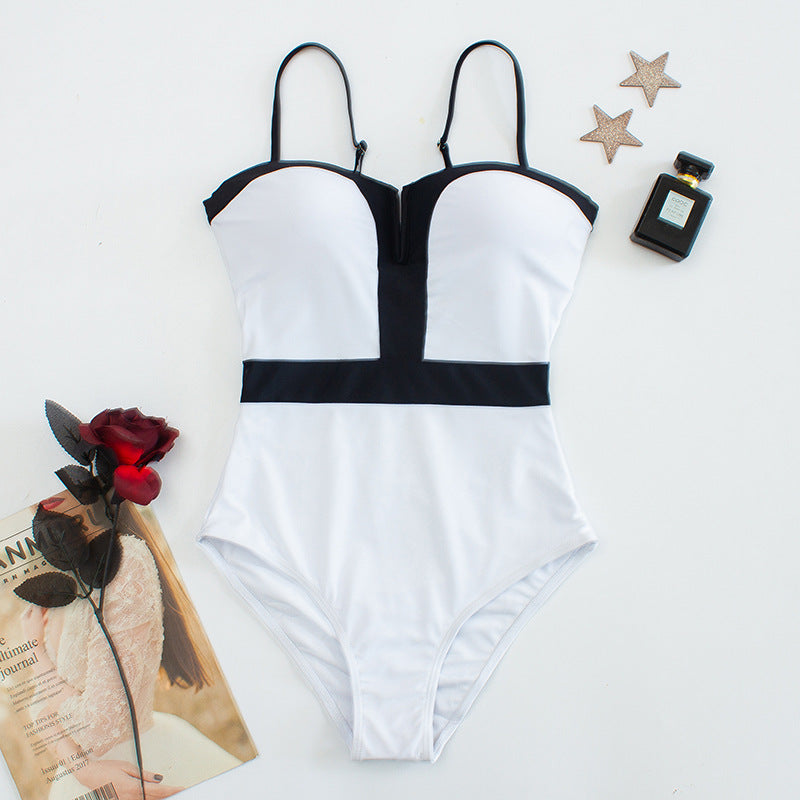 Women Elegant One-Piece Swimsuit with Deep V-Neck and Contrasting Details Mune Fashion
