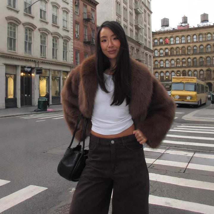 Women's short coat made of vegan high-pile faux fur with oversized shawl collar Mune Fashion