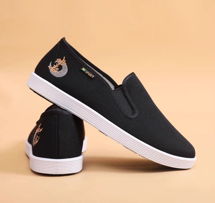 Men's cotton slip-on with embroidered design and non-slip rubber sole Mune Fashion