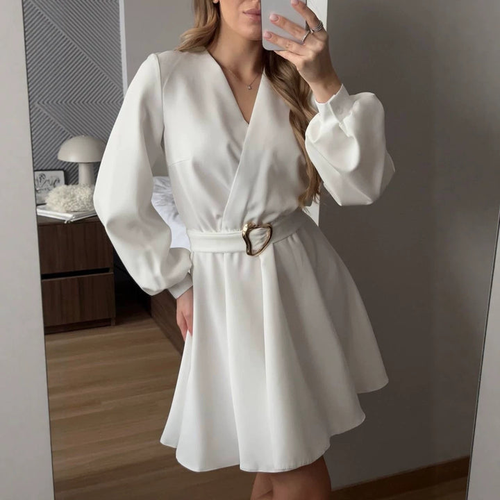 Ladies wrap dress with fitted heart belt and voluminous swing skirt Mune Fashion