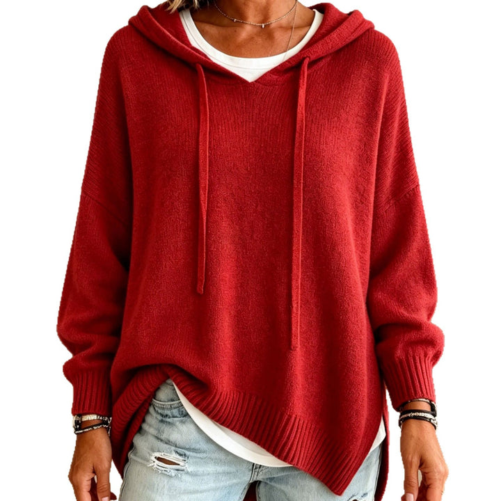 Women's Oversized Hoodie made of soft fine knit with decorative V-neck Mune Fashion