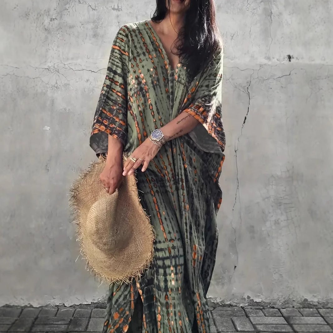 Ladies Kaftan with Contemporary Pattern and Airy Cut Mune