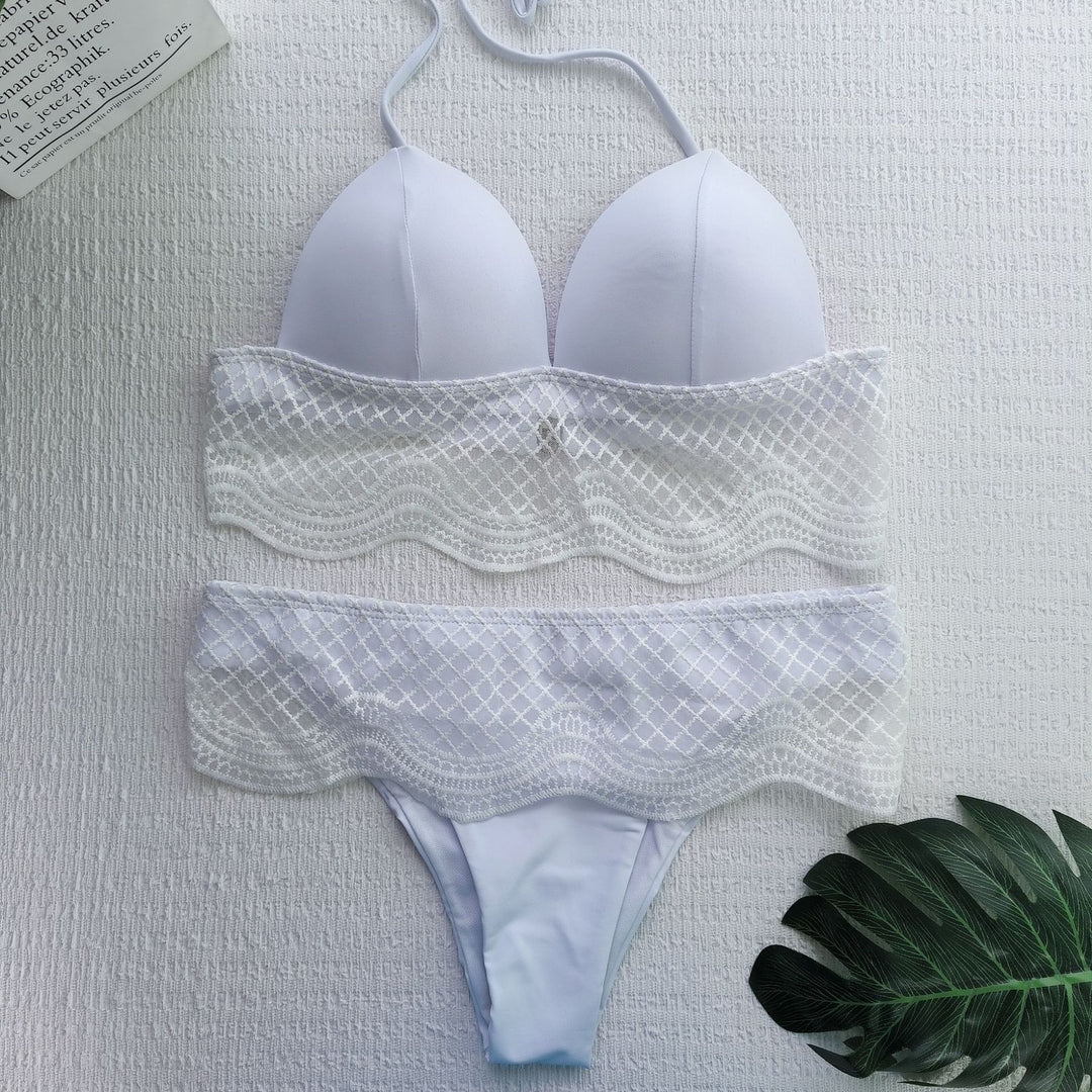 Women's triangle bikini with crocheted detail Mune Fashion