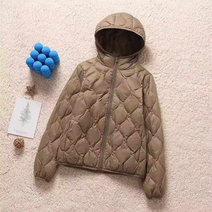 Women's hooded quilted jacket with teardrop-shaped quilting and ultra-light thermal filling Mune Fashion