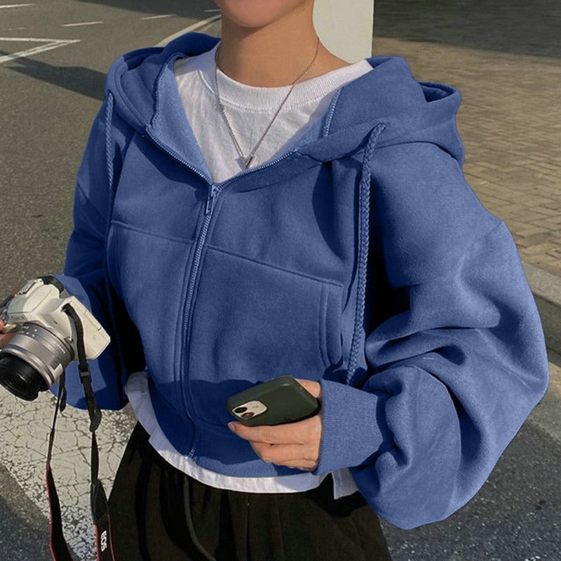 Women's cropped hoodie made of soft cotton blend with oversized sleeves Mune Fashion