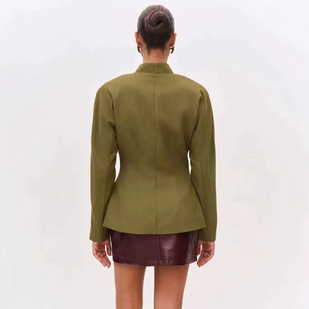 Women's sculptural tailored jacket with peplum, stand-up collar and decorative brooch Mune Fashion