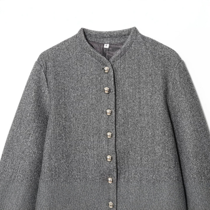 Women’s short jacket made of wool blend with round neck and decorative button placket Mune Fashion