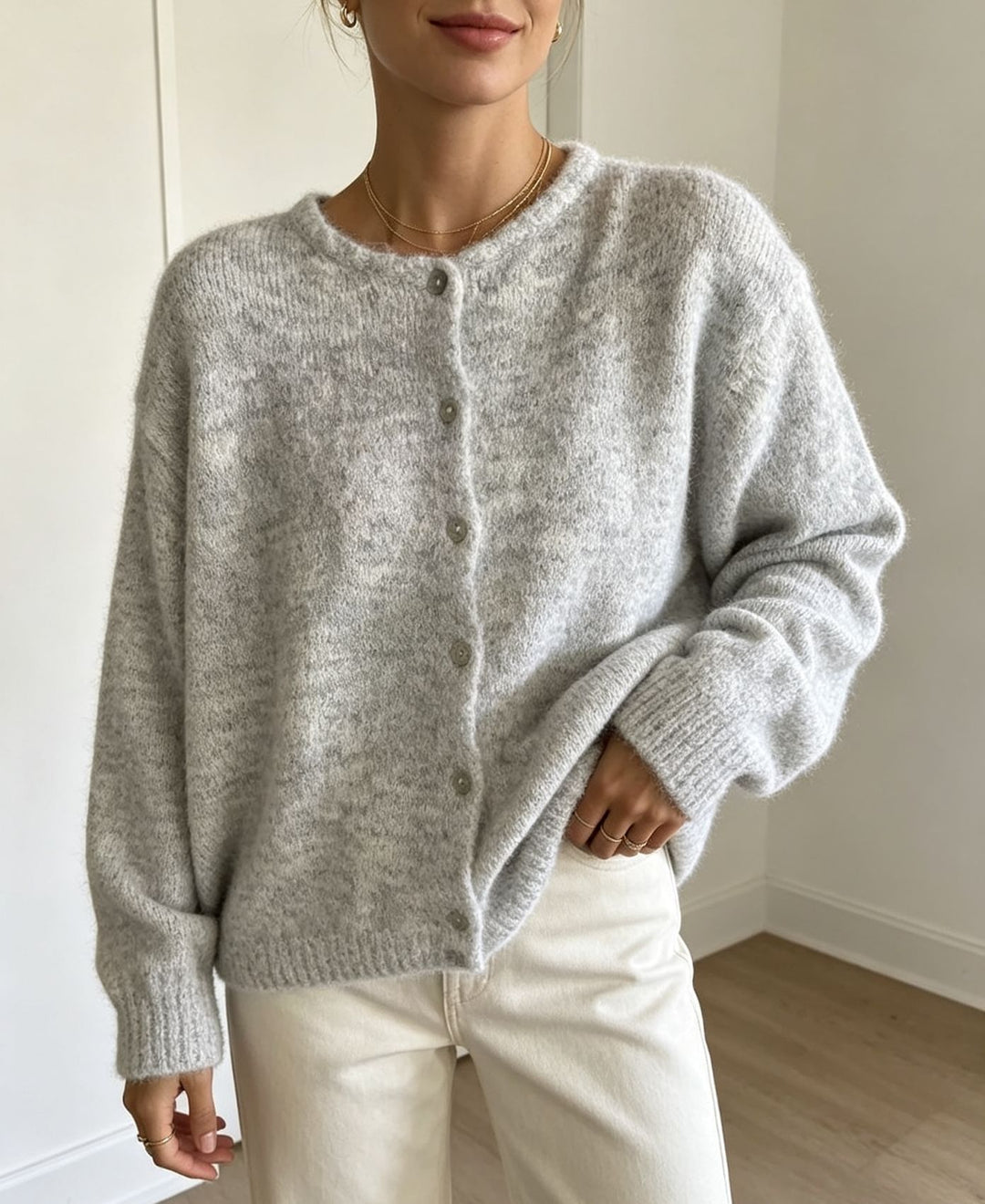 Ladies round neck cardigan with soft flormix, button closure and ribbed cuffs Mune Fashion