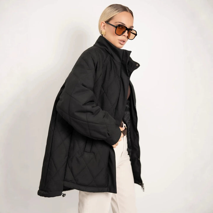 Women's quilted parka in diamond quilting pattern with hood and extended back Mune Fashion