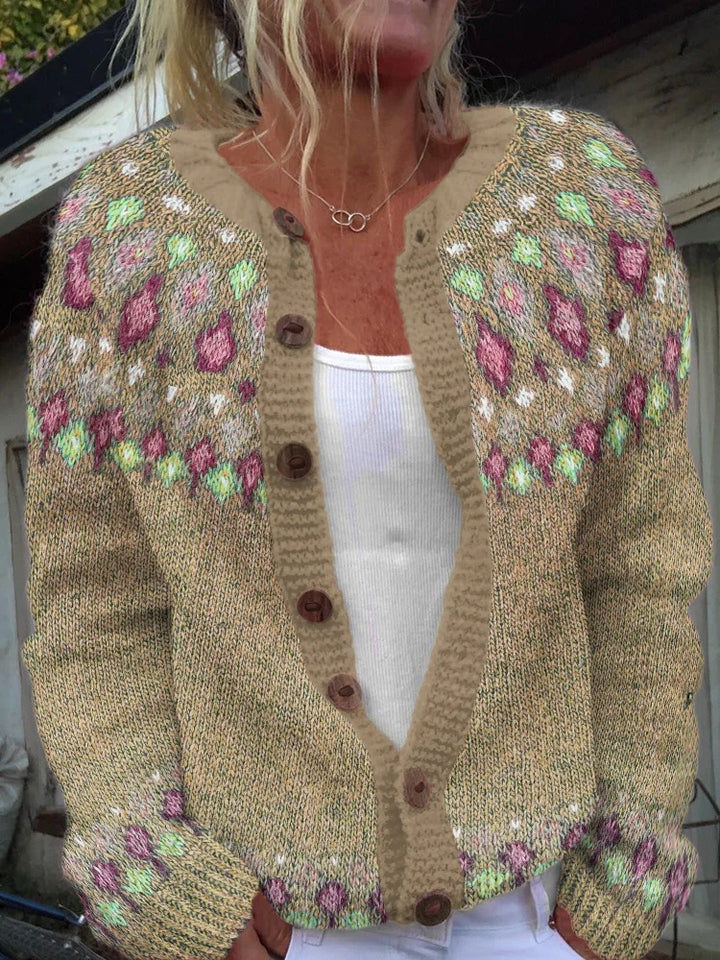 Women's patterned cardigan with round yoke, wooden buttons, and welt pockets Mune Fashion