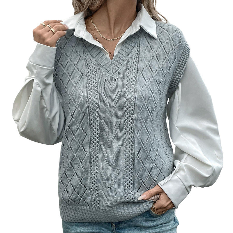 Ladies V-Neck Openwork Knit Vest with Diamond and Cable Pattern Mune Fashion