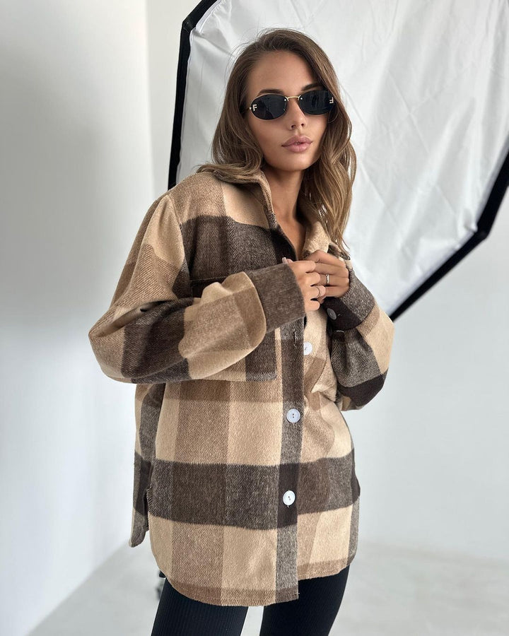 Women's Checked Overshirt in Shacket Style with Hem Pockets and Button Closure Mune Fashion