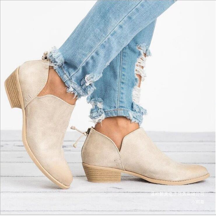Ladies nan elegant short ankle boots made of suede imitation with concealed zipper at the heel and padded comfort insole Mune Fashion
