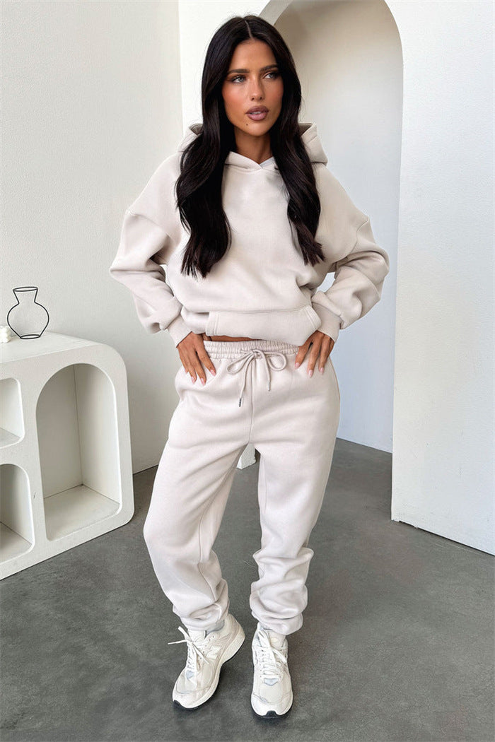 Women's loungewear set with oversized hoodie and high-cut drawstring jogger pants made of cotton blend Mune Fashion