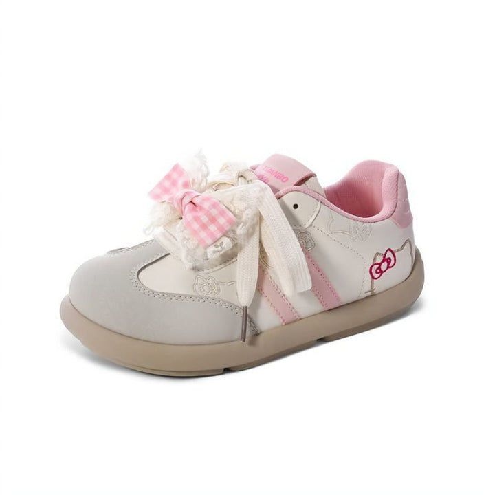 Women's sporty sneakers with unique animal motifs and decorative lacing Mune Fashion