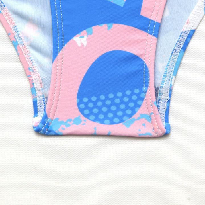 Damen Sportlicher Hochgeschnittener Einteiler mit grafischem Design Echo Archiv