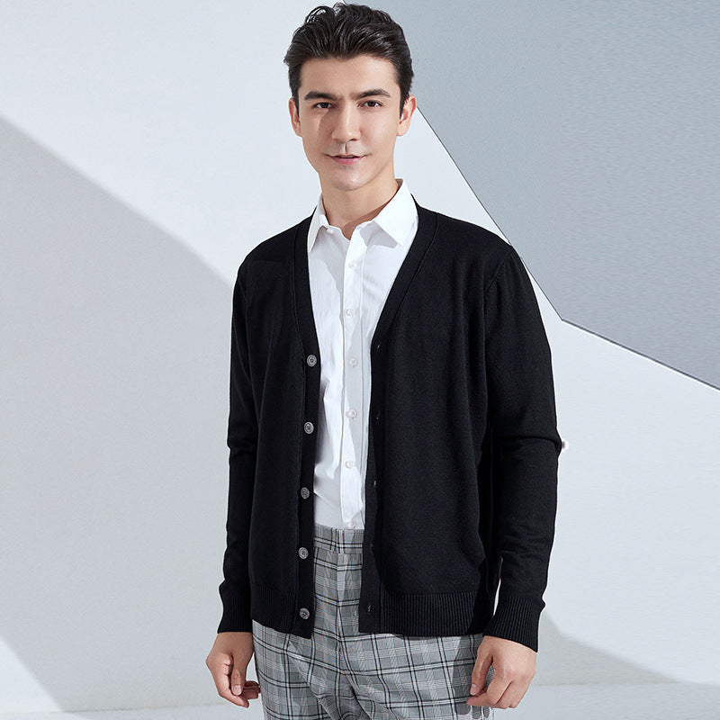 Men's Lightweight Fine Knit Cardigan with V-Neck and Business Silhouette Mune Fashion