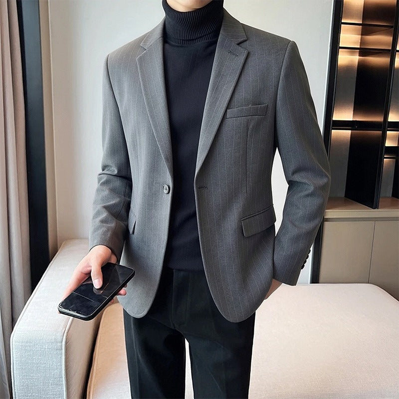 Men's pinstripe suit jacket with a slim fit, two-button closure & chest pocket Mune Fashion