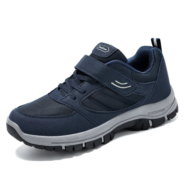 Men's robust outdoor sneakers with Velcro closure, breathable knitted upper and profiled non-slip sole Mune Fashion