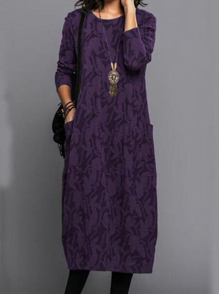 Women's casually cut midi dress made of fine knit with tone-on-tone jacquard, round neckline, and side pockets Mune Fashion