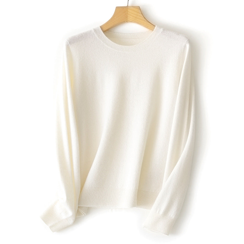 Women's fine knit round neck pullover made of cashmere mix with a slightly oversized fit Mune Fashion