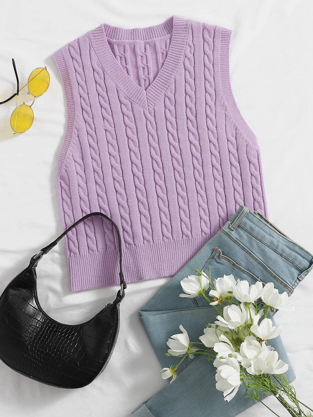 Women Classic Cable Knit Vest with Slim Fit and V-Neck Mune Fashion