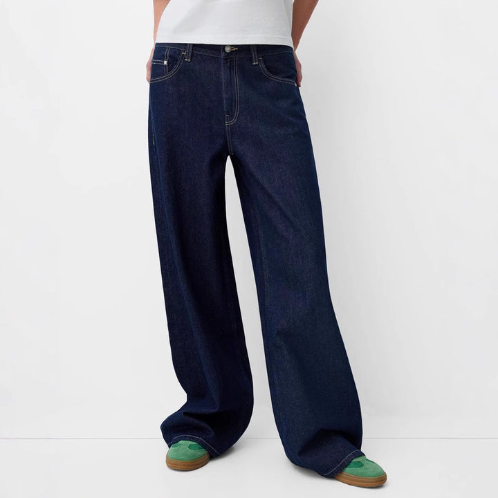 Women's ultra-wide floor-length denim palazzo pants with clean pocket cut and light stretch effect Mune Fashion