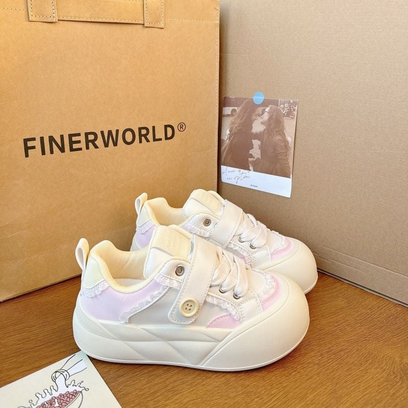 Women's sneakers with practical Velcro fastening technology from Mune Fashion