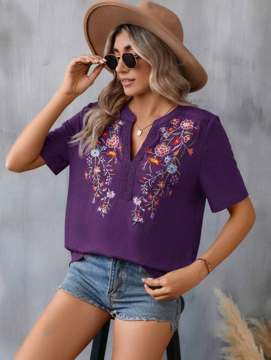 Women embroidered Boho tunic with deep neckline and lace trim Mune Fashion