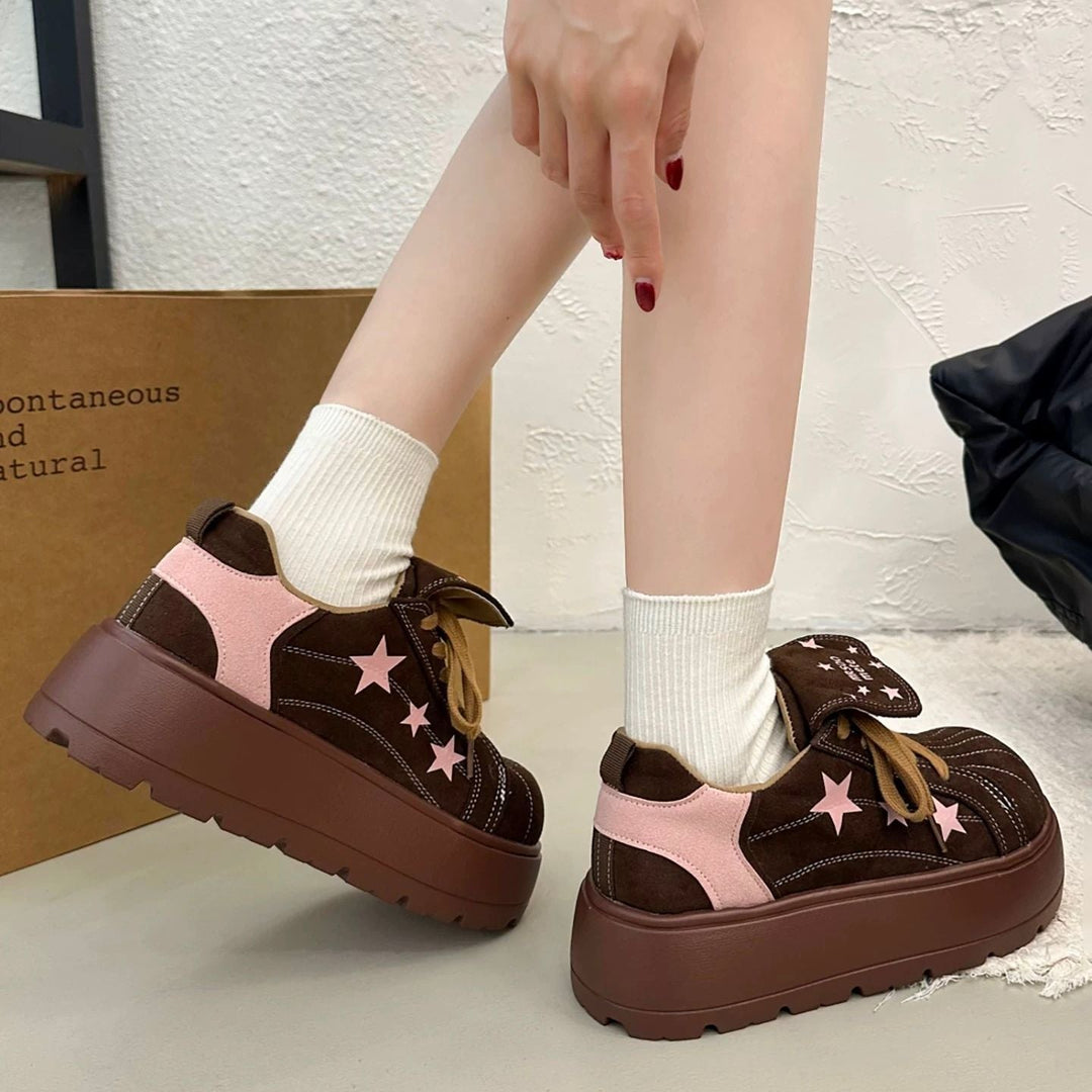 Women's Platform Sneaker with Stylish Star Details and Comfortable Velcro Closure Mune Fashion