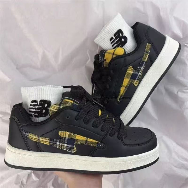 Women's fashionable sneakers with graphic design and breathable surface structure Mune Fashion