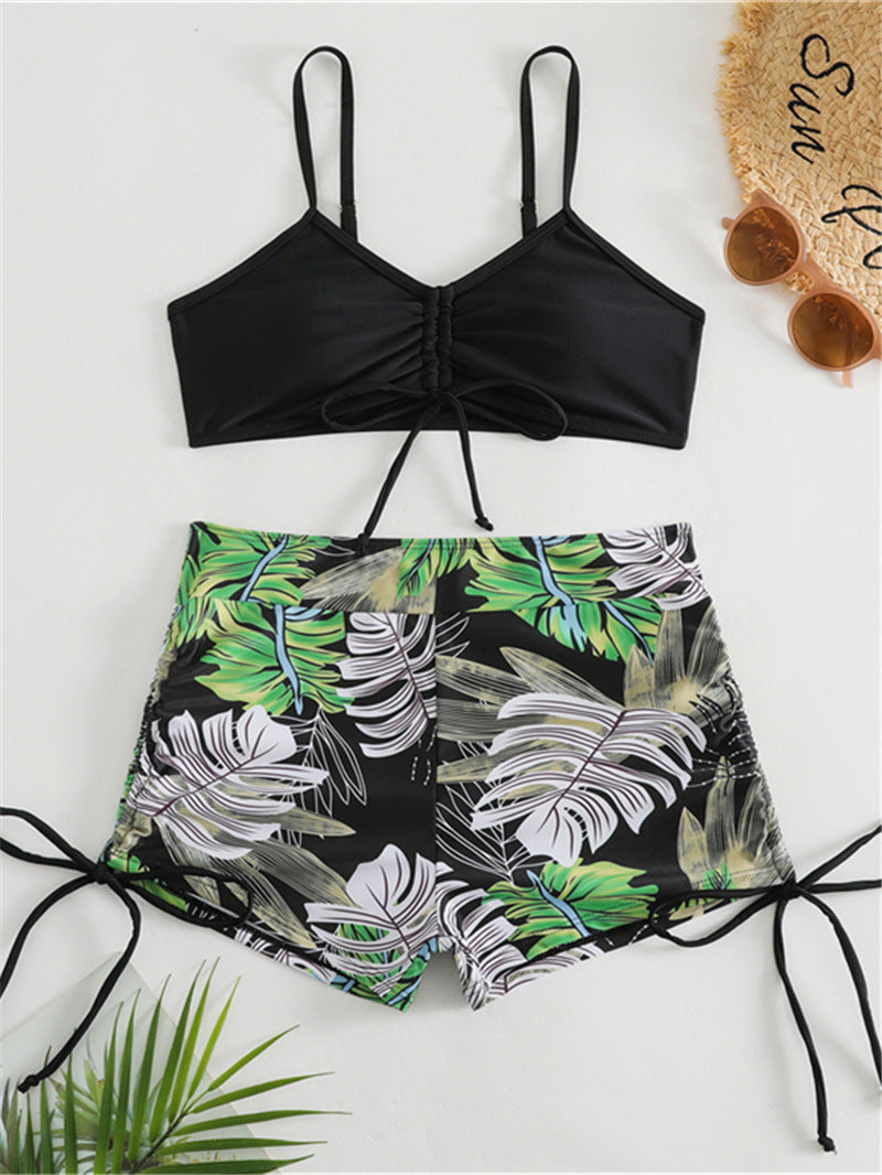 Women's bikini set with ruffled top and fashionable shorts Mune Fashion