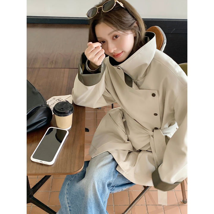 Women's Oversized Trench Coat with Contrasting Leather Accents and Zipper Mune Fashion