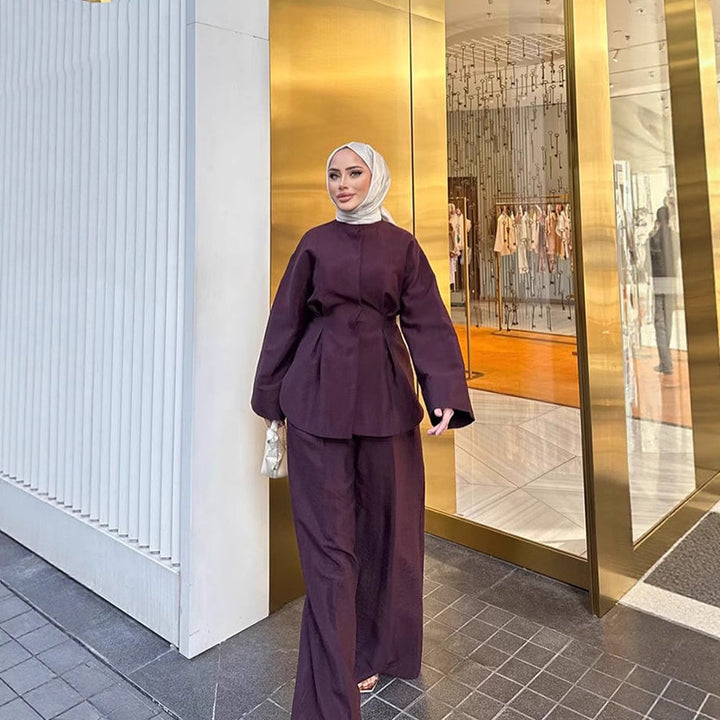 Ladies two-piece linen set with tailored pleat, wide leg and zip jacket Mune Fashion