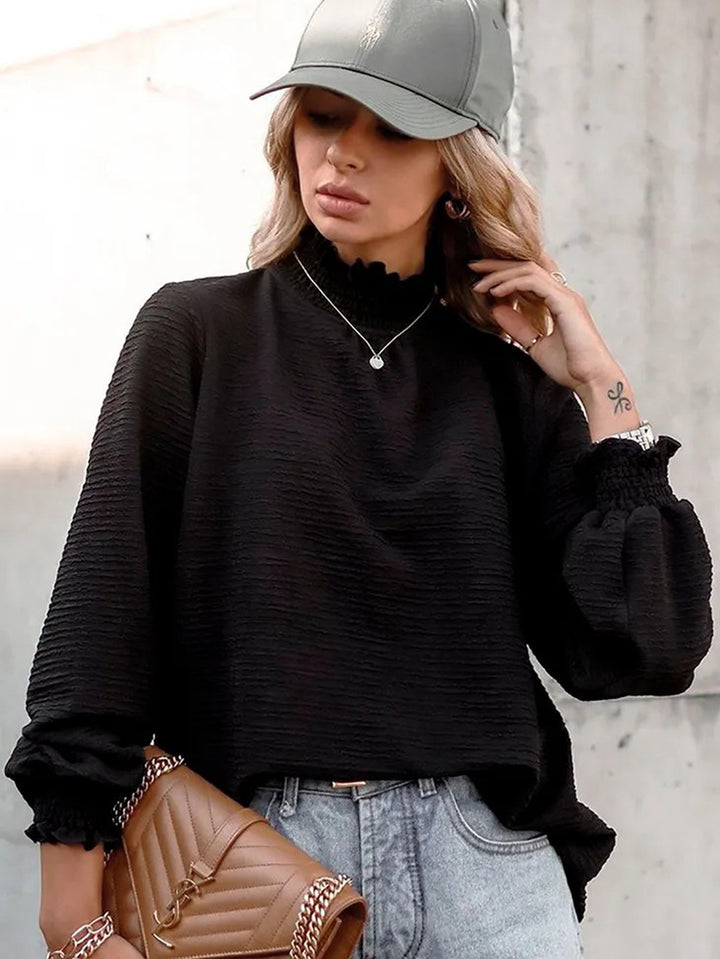 Women's long-sleeved structured blouse with gathered stand-up collar and smocked cuffs Mune Fashion